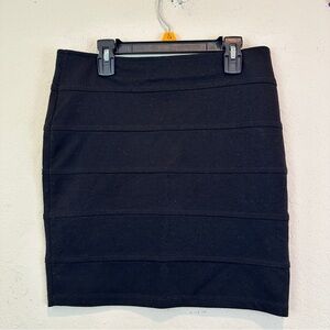 Forever 21 Black Women's Mini Skirt Medium Knit